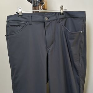 NWOT Lululemon ABC pant size 34 dark gray